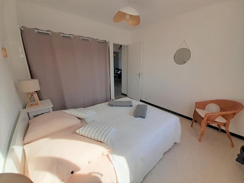 BEAUX APPARTEMENTS 65m2 AVEC ESPACES EXTERIEURS PARKINGS PROCHE PLAGE Hyères Exterior foto