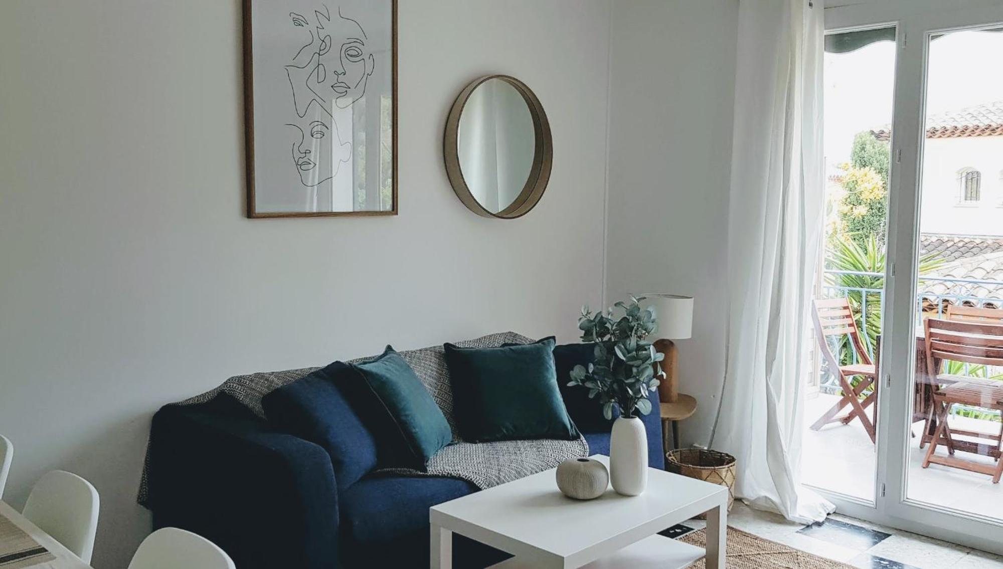 BEAUX APPARTEMENTS 65m2 AVEC ESPACES EXTERIEURS PARKINGS PROCHE PLAGE Hyères Exterior foto