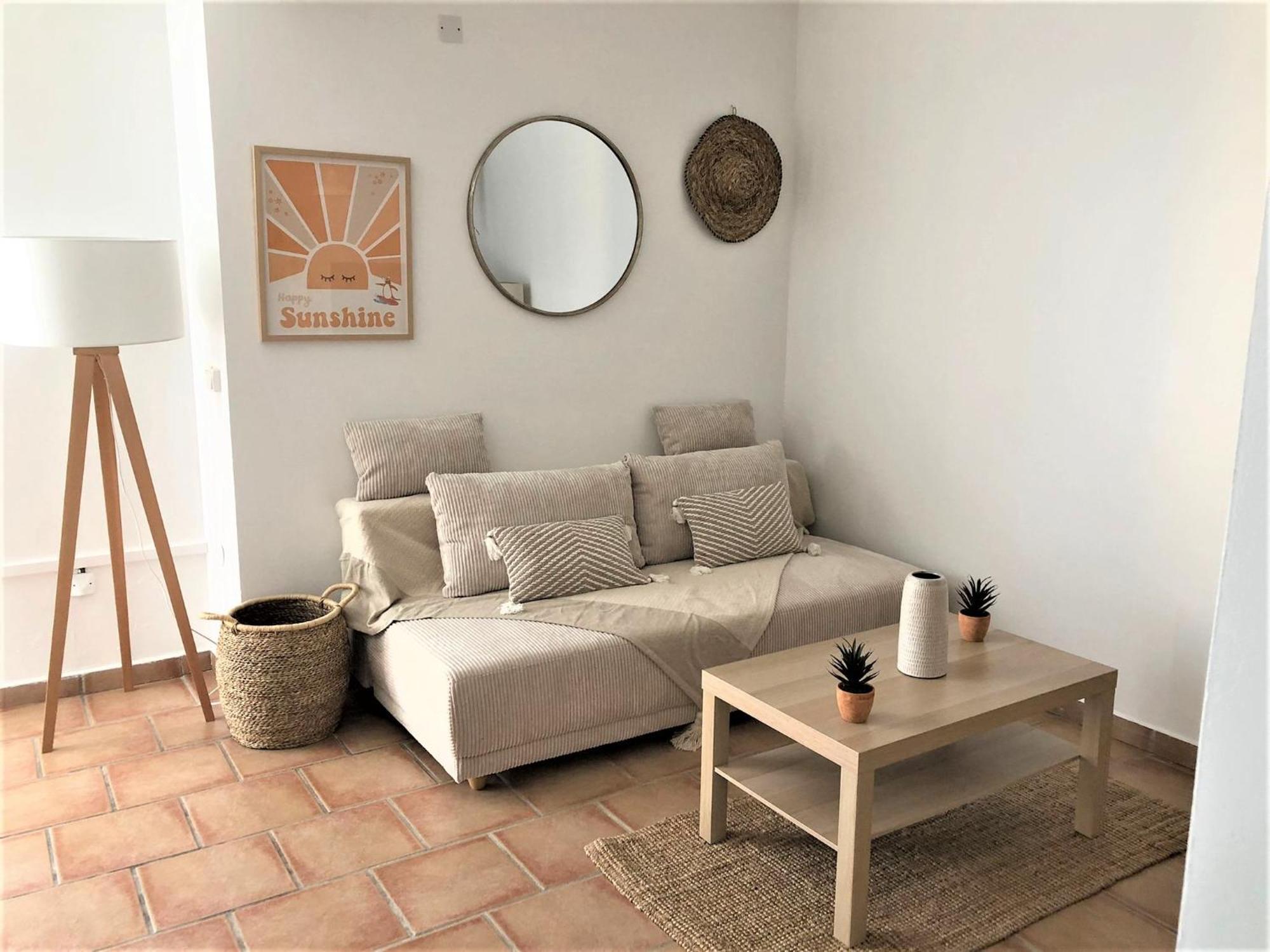 BEAUX APPARTEMENTS 65m2 AVEC ESPACES EXTERIEURS PARKINGS PROCHE PLAGE Hyères Exterior foto